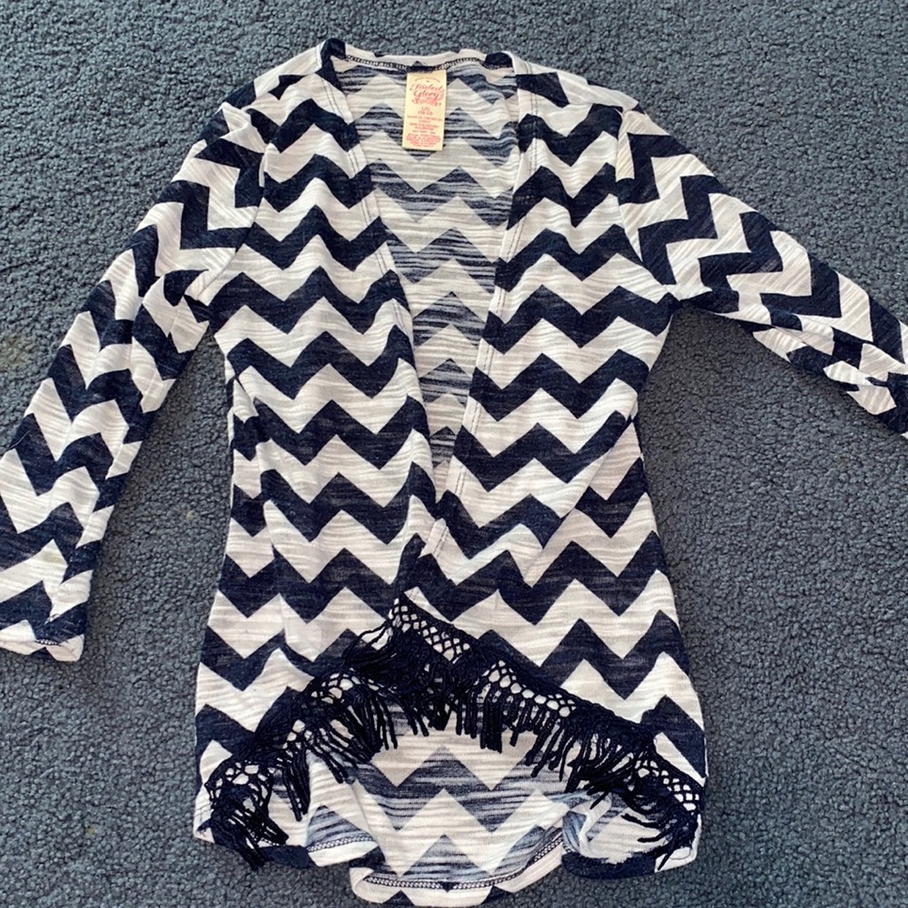 Girls, light cardigan, size 10/12 (L)